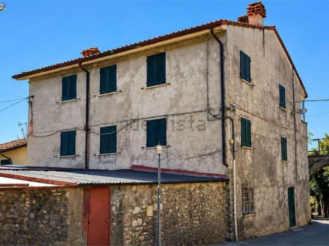 Appartamento in vendita a Battilana, Carrara