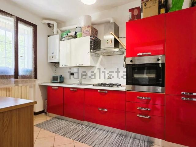 Appartamento in vendita a Bagnolo San Vito, Lombardia