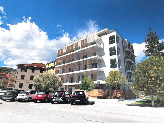 Appartamento in vendita a Varazze, Liguria
