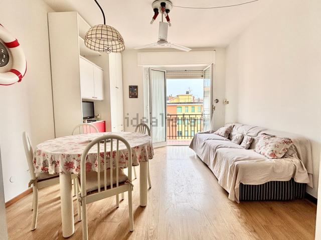 Appartamento in vendita a San Bartolomeo Al Mare, Liguria