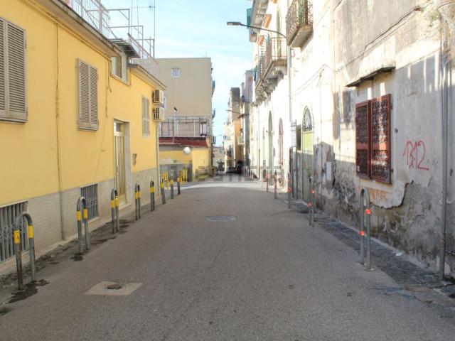 Appartamento in vendita a Portici, Campania