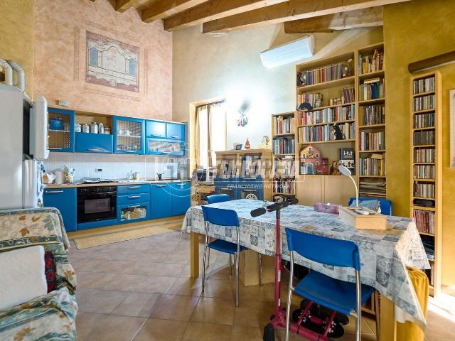 Appartamento in vendita a Sant'Ambrogio, Cremona