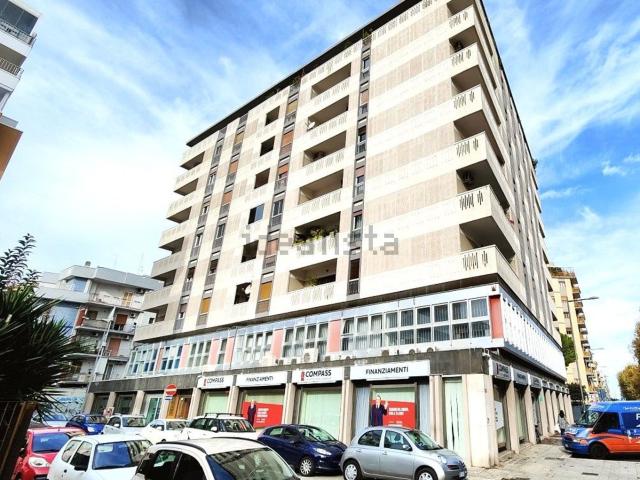 Appartamento in vendita a Municipio 2, Puglia