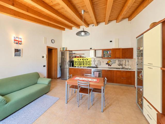 Appartamento in vendita a Pra' de la Bassa, Villafranca di Verona