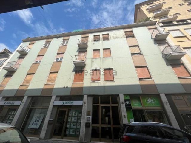 Appartamento in vendita a Stradella, Lombardia