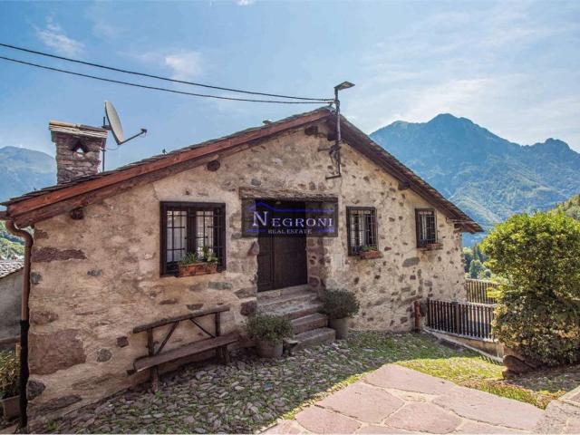 Appartamento in vendita a Valgoglio, Lombardia