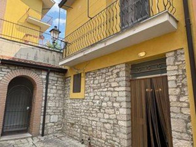 Appartamento in vendita a Pietrelcina, Campania