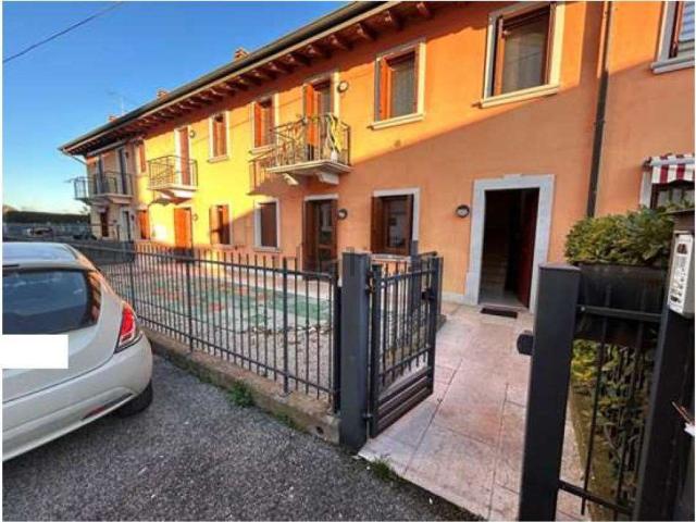 Appartamento in vendita a Villafranca Di Verona, Veneto