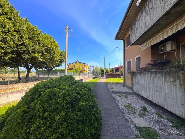Appartamento in vendita a Castel D'azzano, Veneto