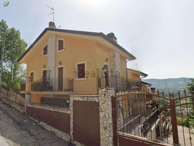 Appartamento in vendita a Castel Di Sangro, Abruzzo