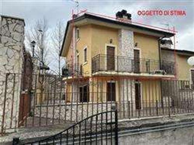 Appartamento in vendita a Castel Di Sangro, Abruzzo