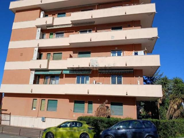 Appartamento in vendita a San Carlo, Marina Di Massa