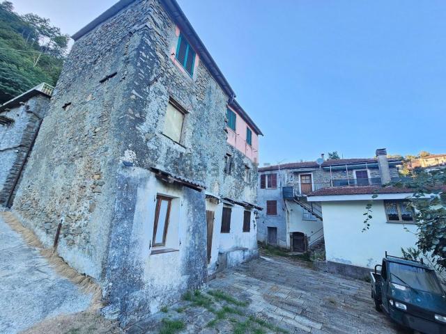 Appartamento in vendita a Borghetto Di Vara, Liguria