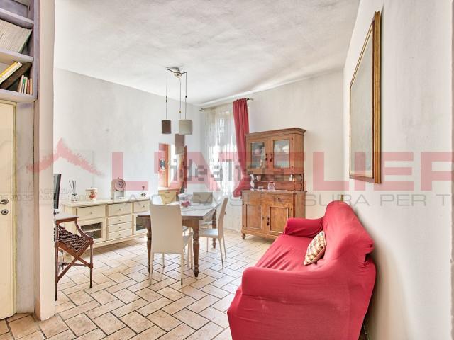 Appartamento in vendita a Saione, Palazzo Del Pero