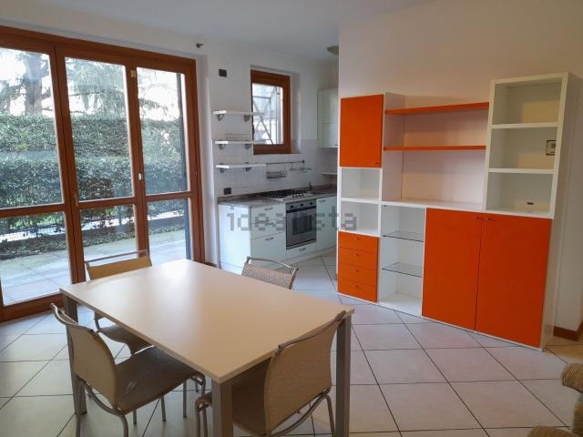 Appartamento in vendita a Treviglio, Lombardia