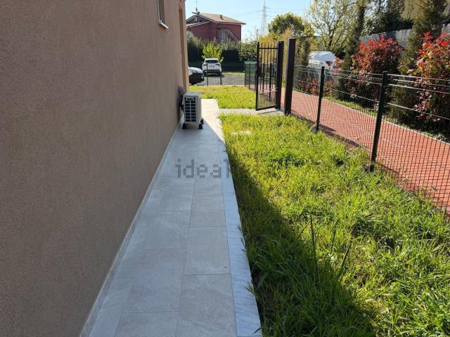 Appartamento in vendita a Sarzana, Liguria
