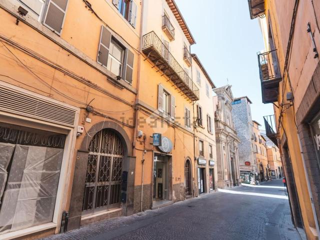 Appartamento in vendita a Viterbo, Lazio