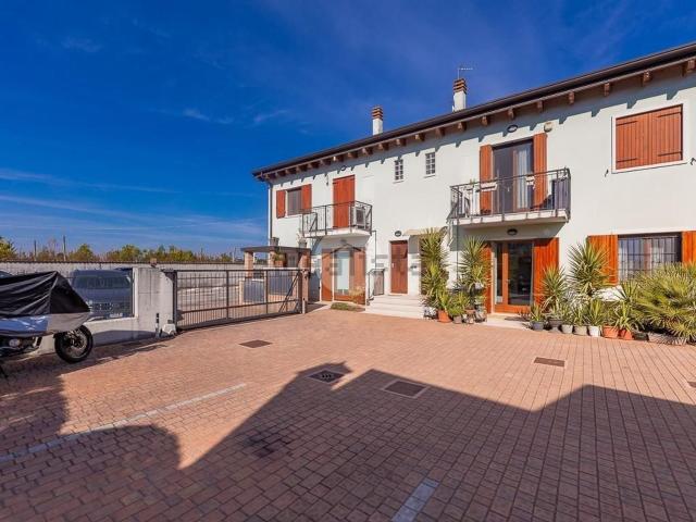 Appartamento in vendita a Caluri, Villafranca di Verona