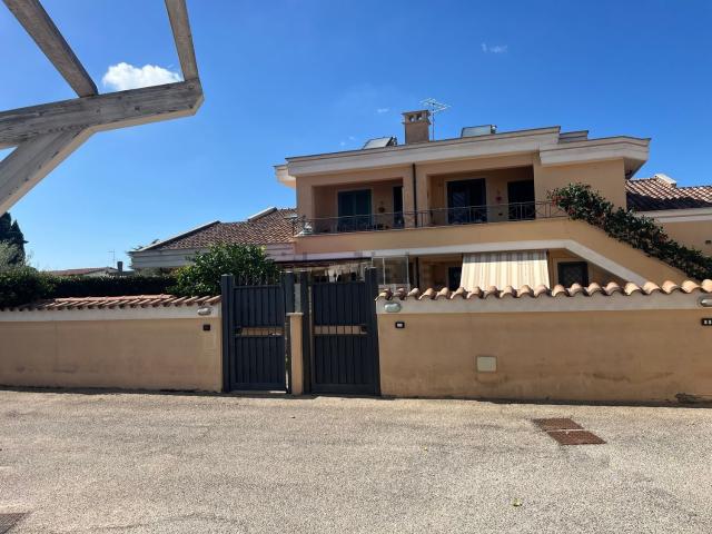 Appartamento in vendita a Tor San Lorenzo, Ardea