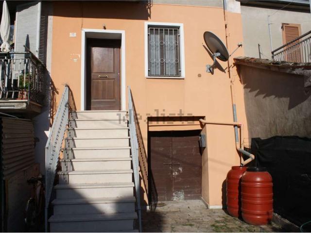 Appartamento in vendita a Strada, Marche