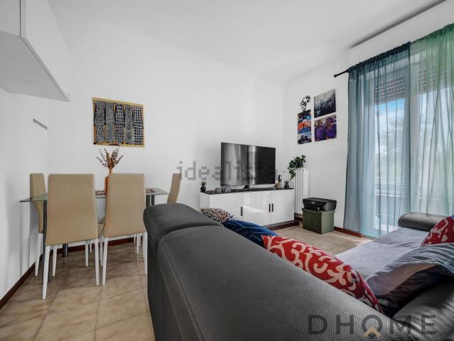 Appartamento in vendita a Carnate, Lombardia