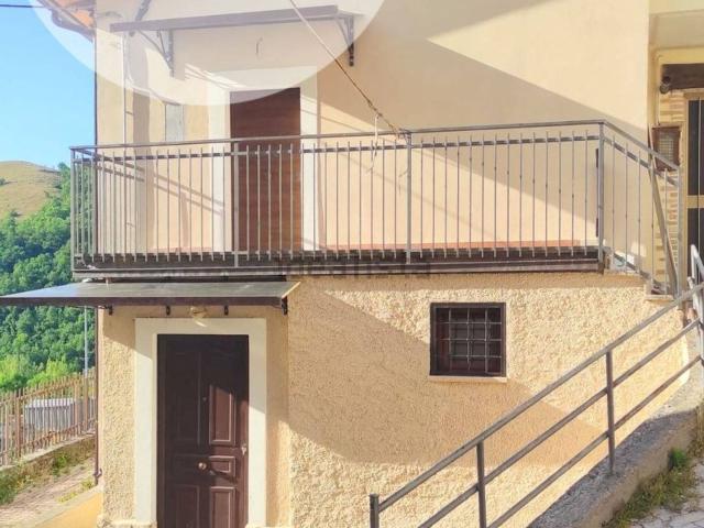 Appartamento in vendita a Tornimparte, Abruzzo