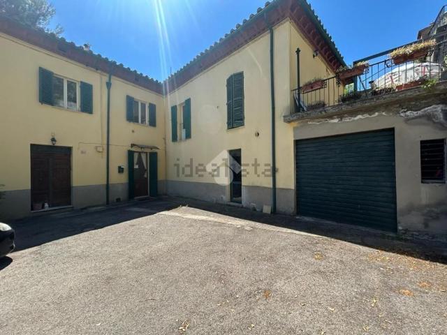 Appartamento in vendita a Sant'Erminio, Cenerente