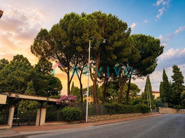 Appartamento in vendita a Quartiere 5, Firenze