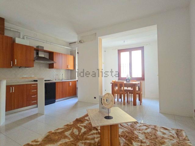 Appartamento in vendita a Cava Manara, Lombardia