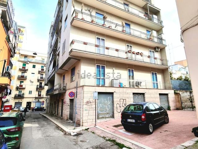 Appartamento in vendita a Municipio 2, Puglia