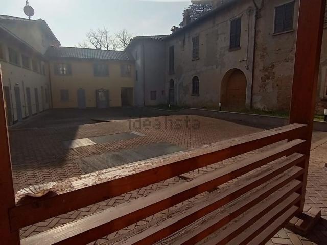Appartamento in vendita a Rogeno, Lombardia