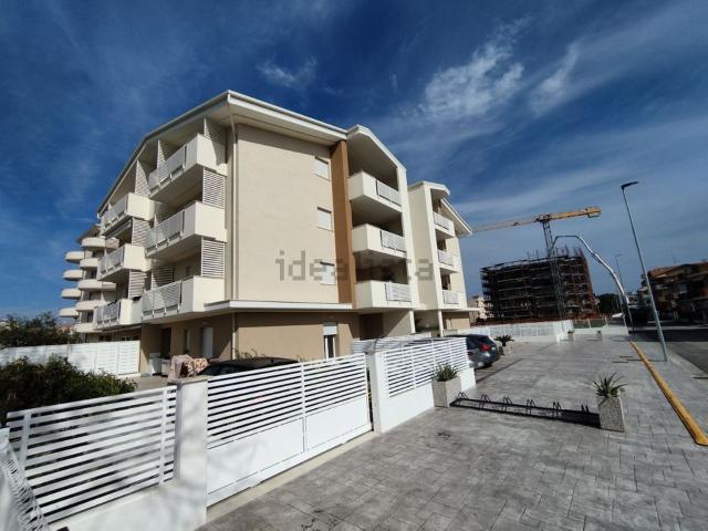 Appartamento in vendita a Alba Adriatica, Teramo