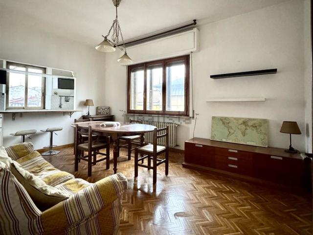 Appartamento in vendita a Prato, Toscana
