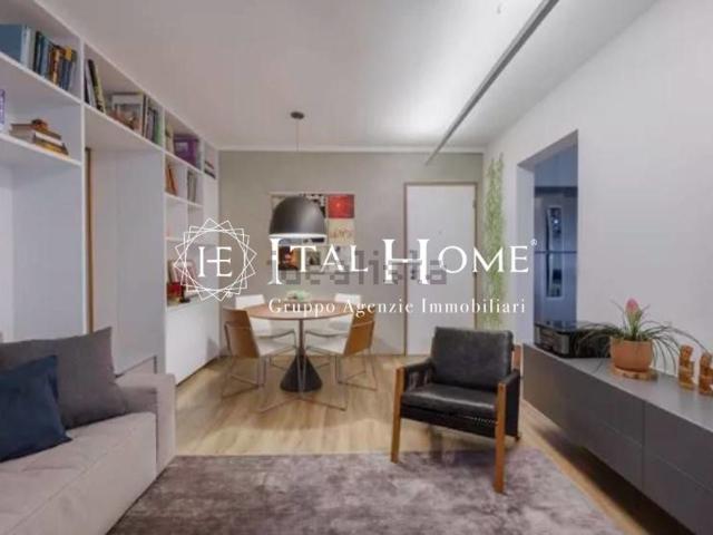 Appartamento in vendita a Municipio 8 di Milano, Milano