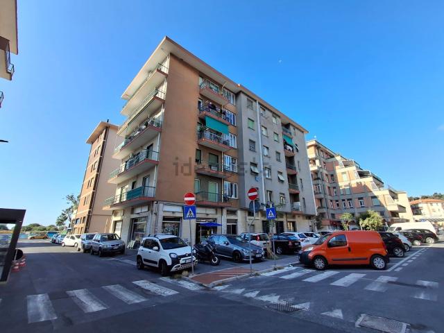 Appartamento in vendita a Imperia, Liguria