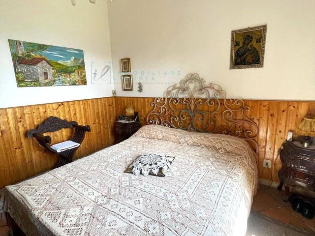Appartamento in vendita a Aquila Di Arroscia, Liguria