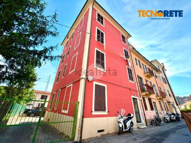 Appartamento in vendita a Montepertico, La Spezia