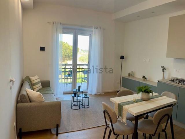 Appartamento in vendita a Axa, Roma Capitale