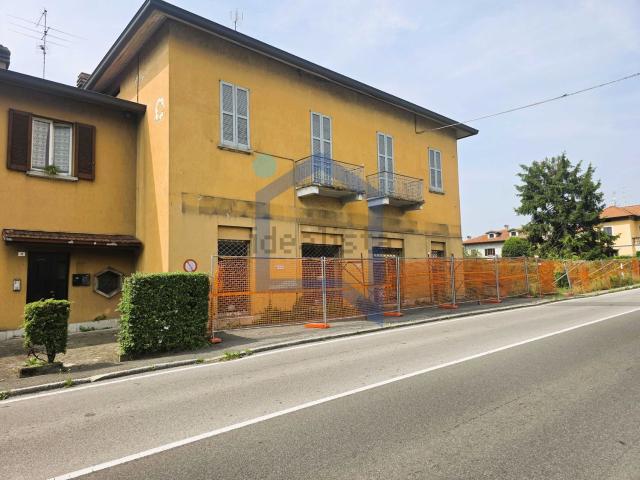 Appartamento in vendita a Paderno D'adda, Lombardia