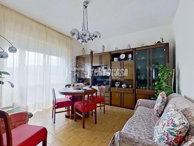 Appartamento in vendita a Lipomo, Lombardia