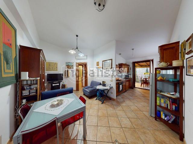 Appartamento in vendita a Valdaso, Marche