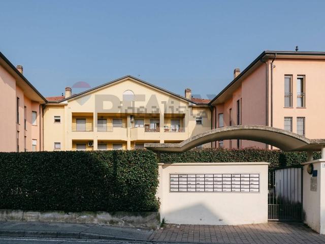 Appartamento in vendita a Usmate Velate, Usmate