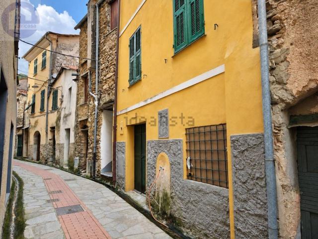 Appartamento in vendita a Tavole, Prelà