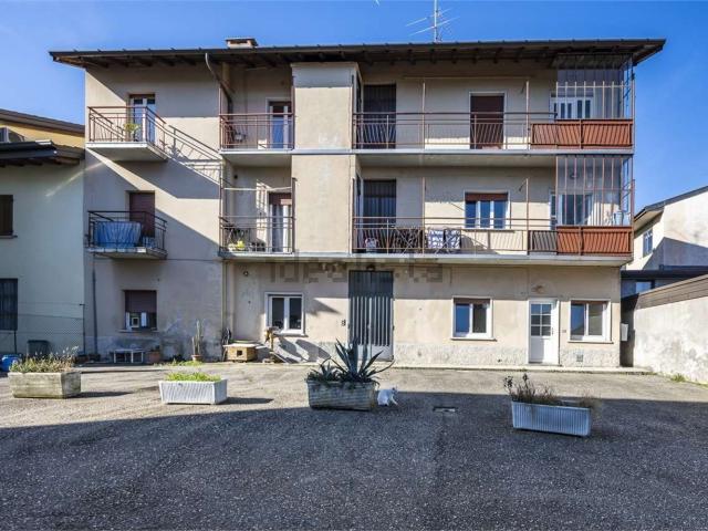 Appartamento in vendita a Gazzada Schianno, Schianno