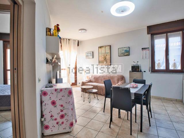 Appartamento in vendita a Galliate, Novara