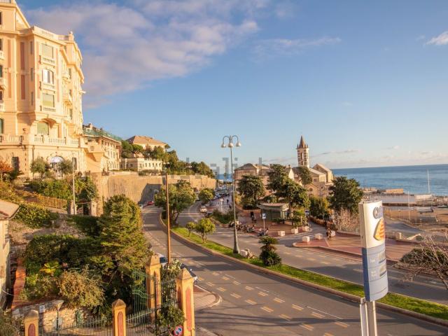 Appartamento in vendita a Medio Levante, Serra Riccò