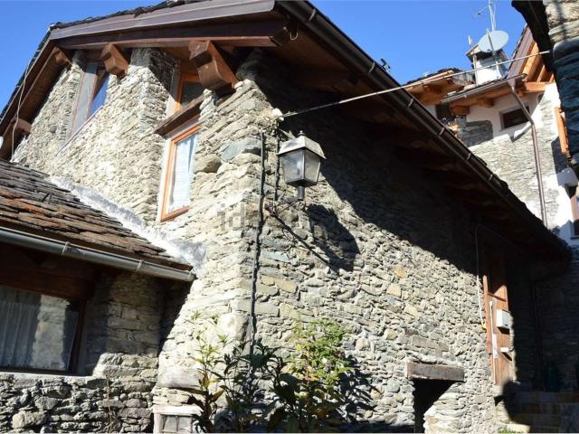 Appartamento in vendita a Nus, Aosta