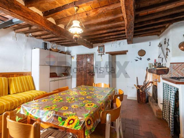 Appartamento in vendita a Bucine, Toscana
