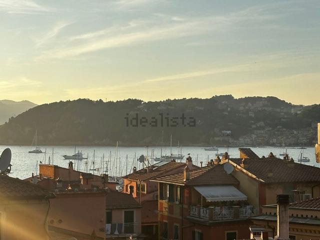Appartamento in vendita a Carbognano, Lerici