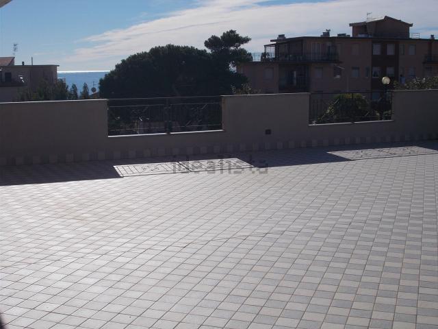 Attico in vendita a Riva Ligure, Liguria